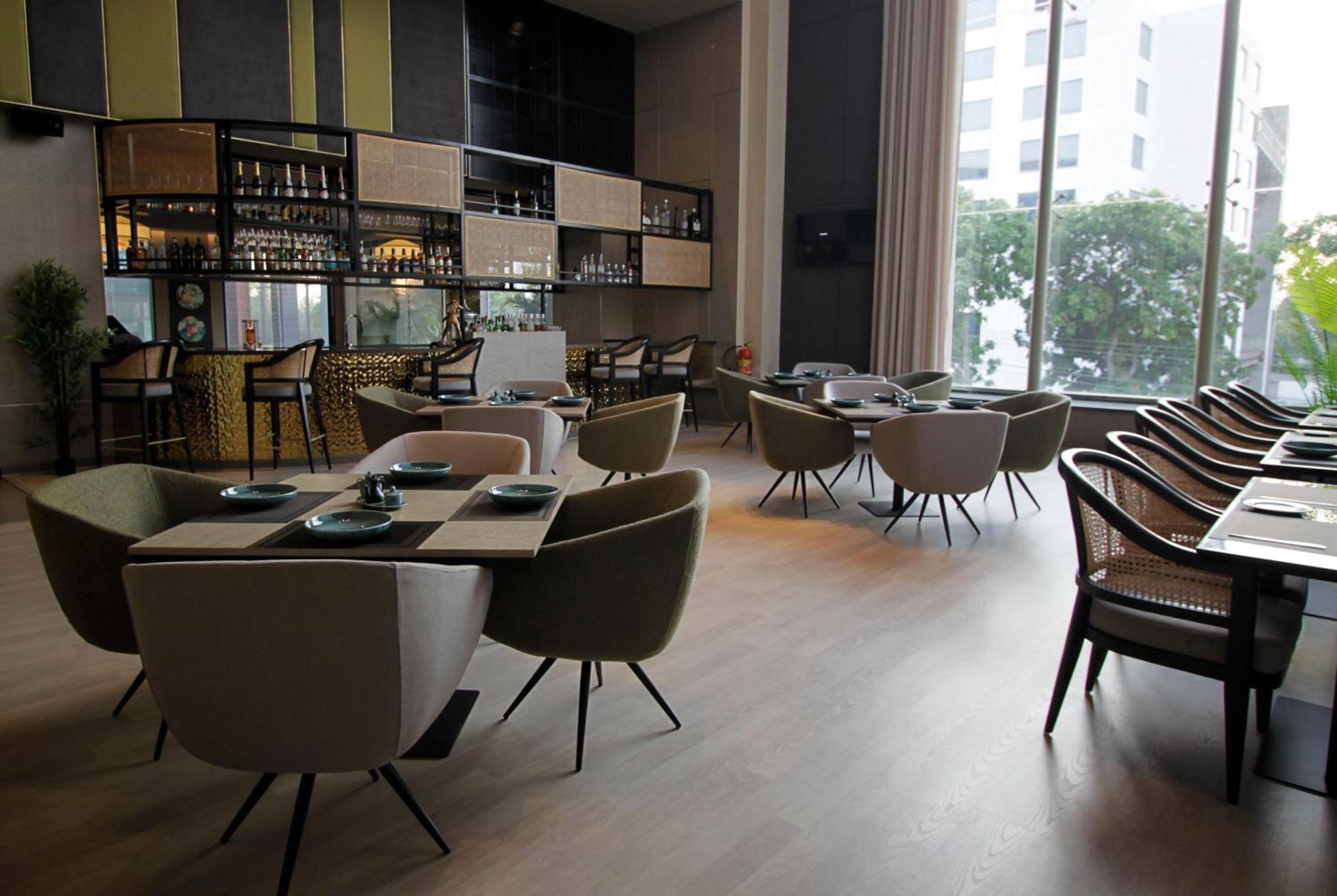 Mercure Chandigarh Tribune Chowk Eksteriør billede