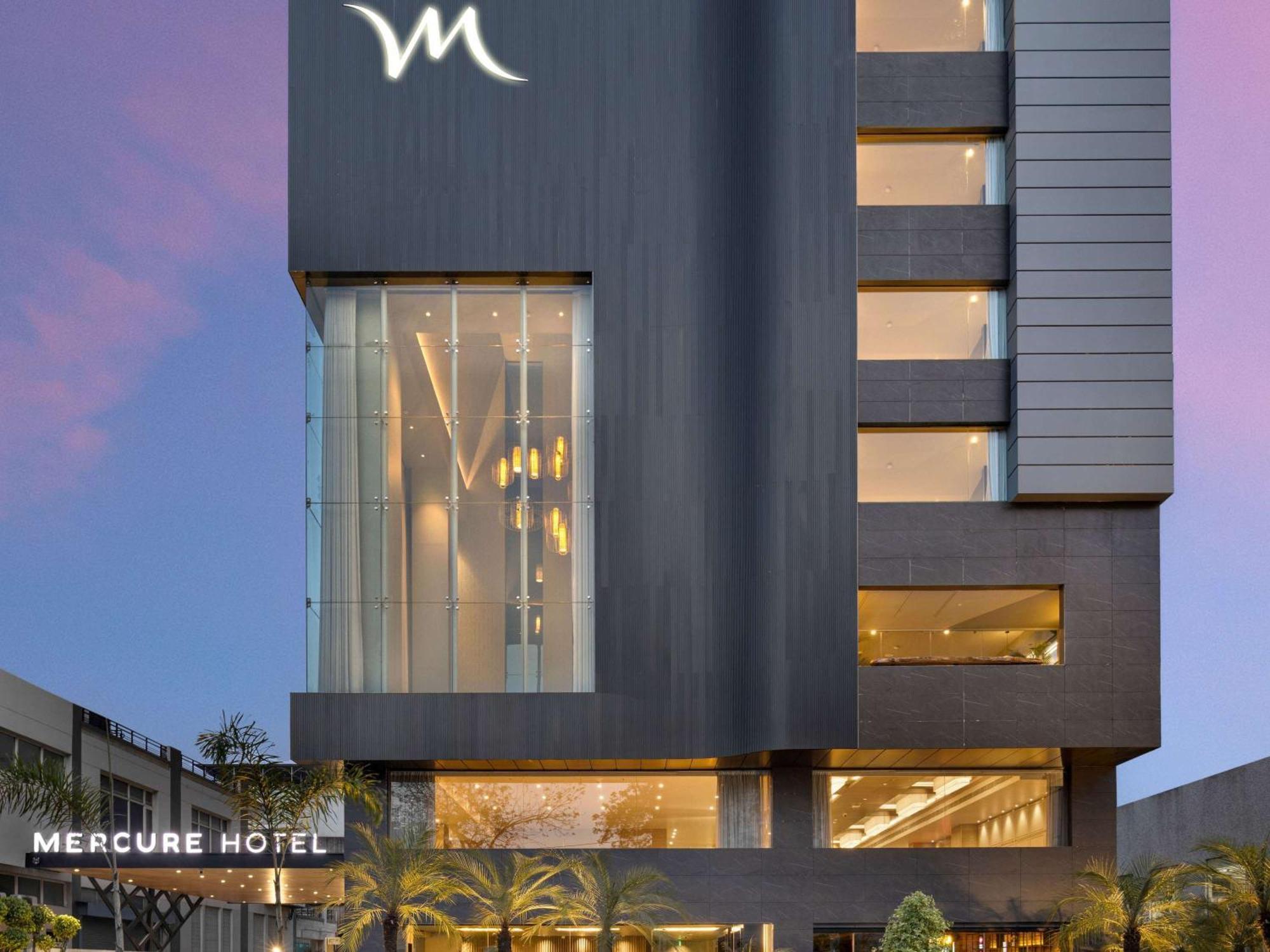 Mercure Chandigarh Tribune Chowk Eksteriør billede